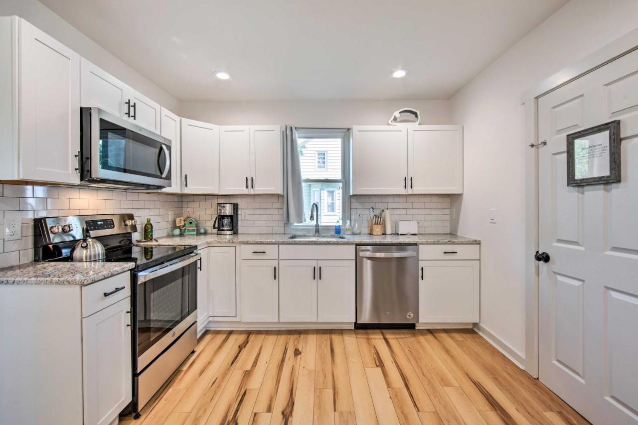 Holiday home Updated About 8 Mi To Dtwn Lancaster! *